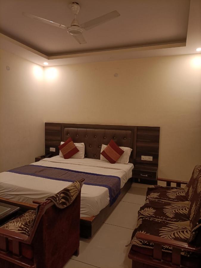 Hotel Aerotech Near Igi Airport New Delhi Exterior foto