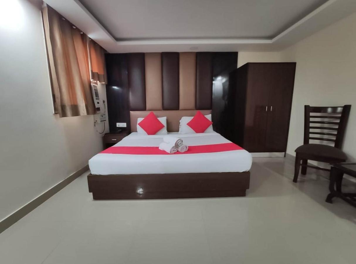 Hotel Aerotech Near Igi Airport New Delhi Exterior foto